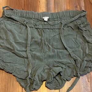 Aerie Women's Sage Cargo Shorts